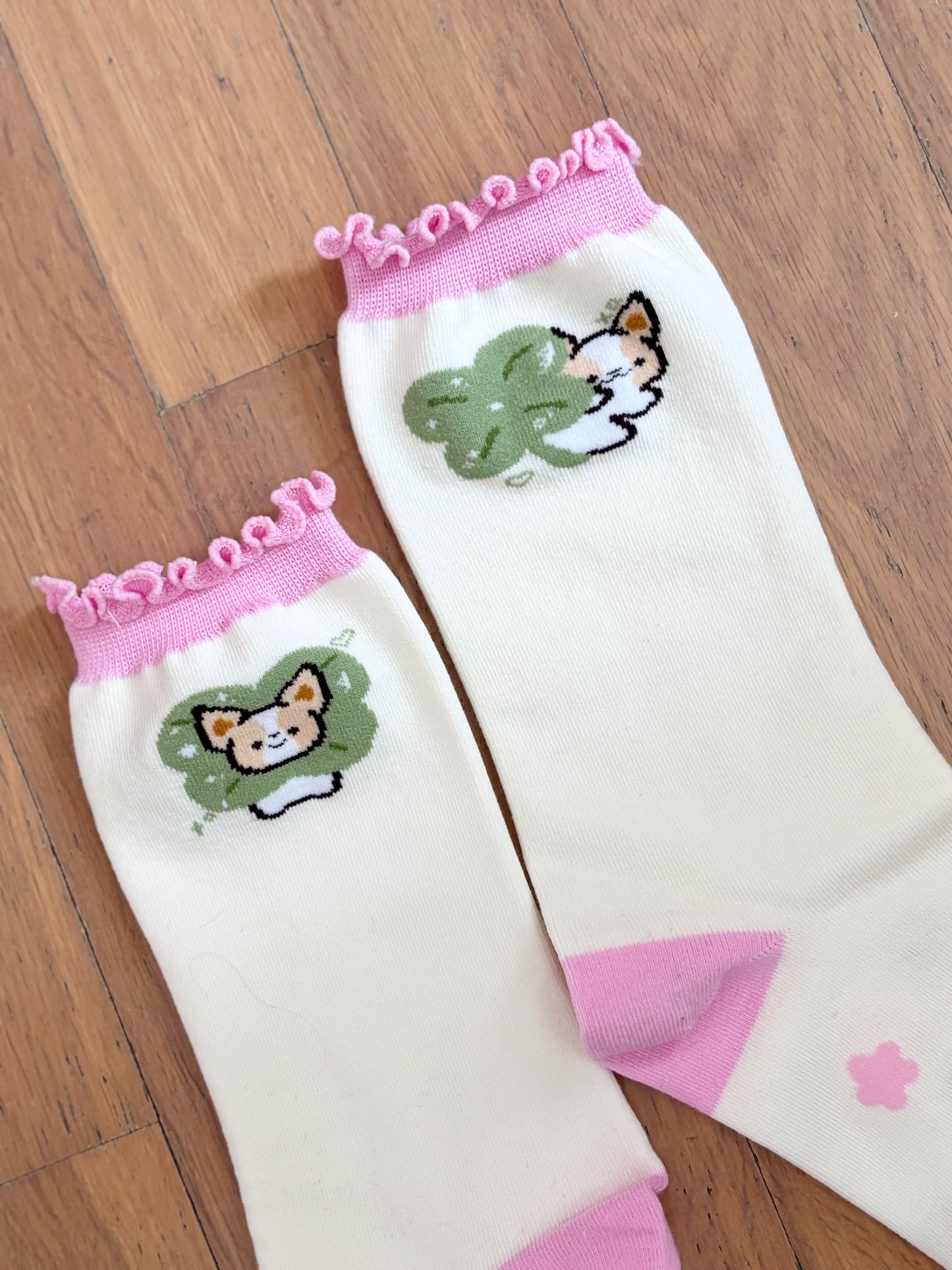 Clover Corgiyolk Ruffle Socks